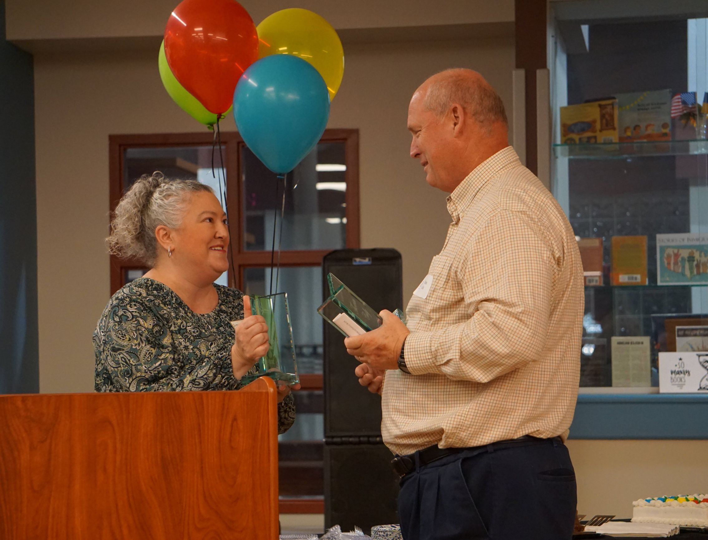 Image of Tom Cully accepting the Mazzoni Spirit of Giving Award